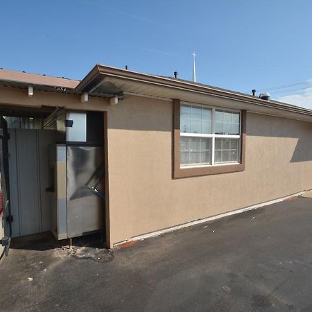 Newcastle Motel Ngoại thất bức ảnh