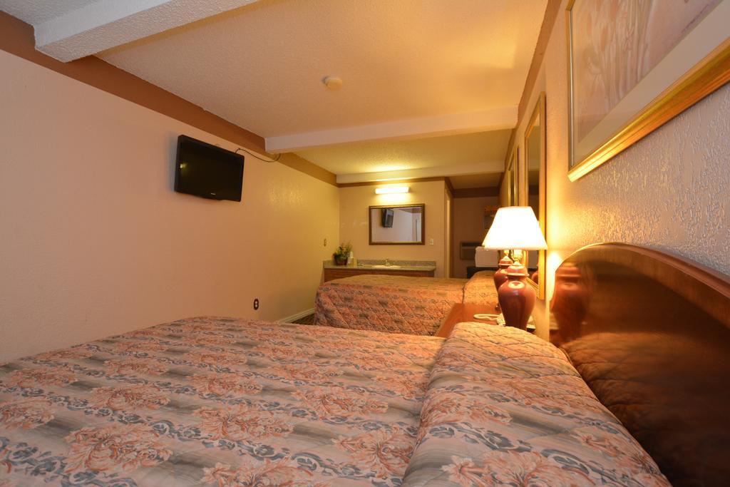 Newcastle Motel Ngoại thất bức ảnh