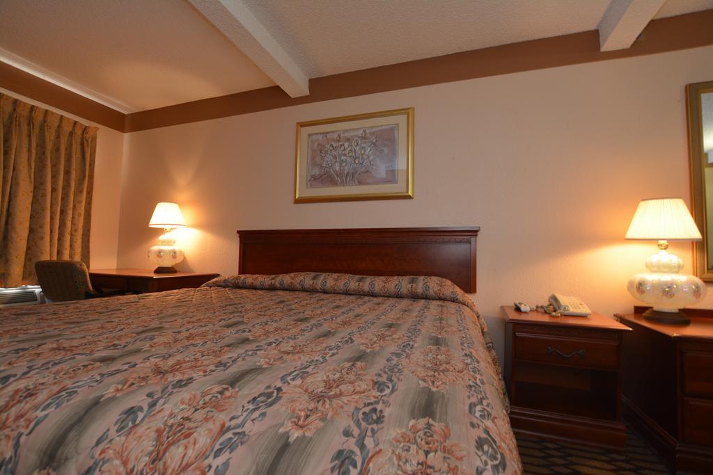 Newcastle Motel Ngoại thất bức ảnh