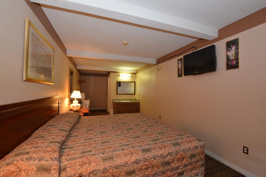 Newcastle Motel Ngoại thất bức ảnh