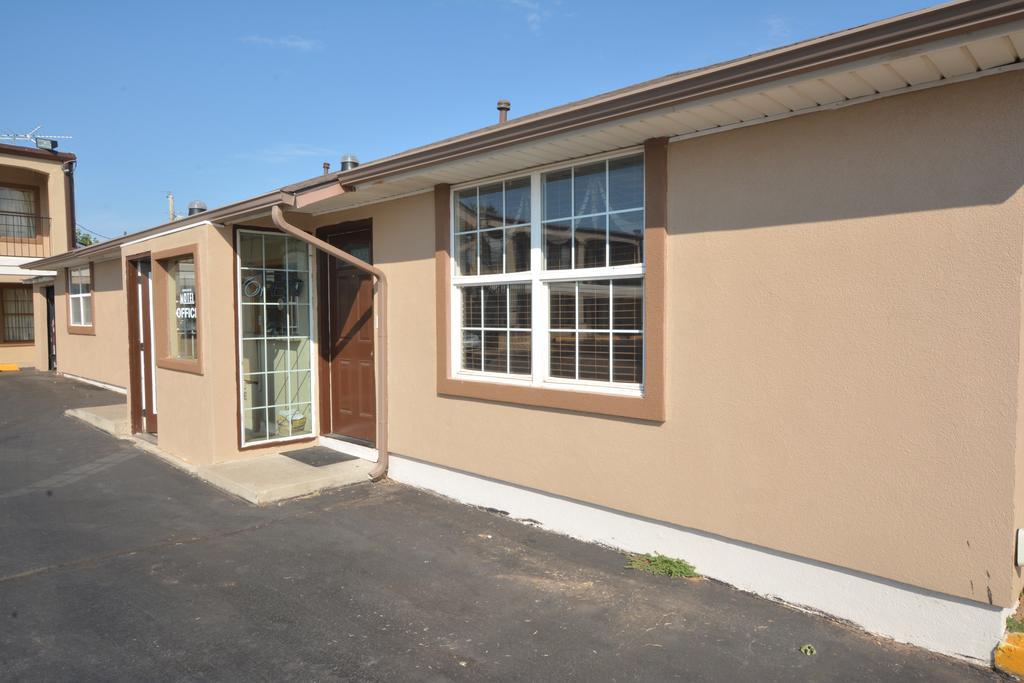 Newcastle Motel Ngoại thất bức ảnh